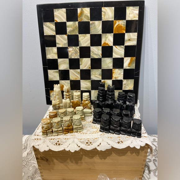Other - Stone Onyx Marble Chess Set Board Hand Carved White Tan Black Pieces